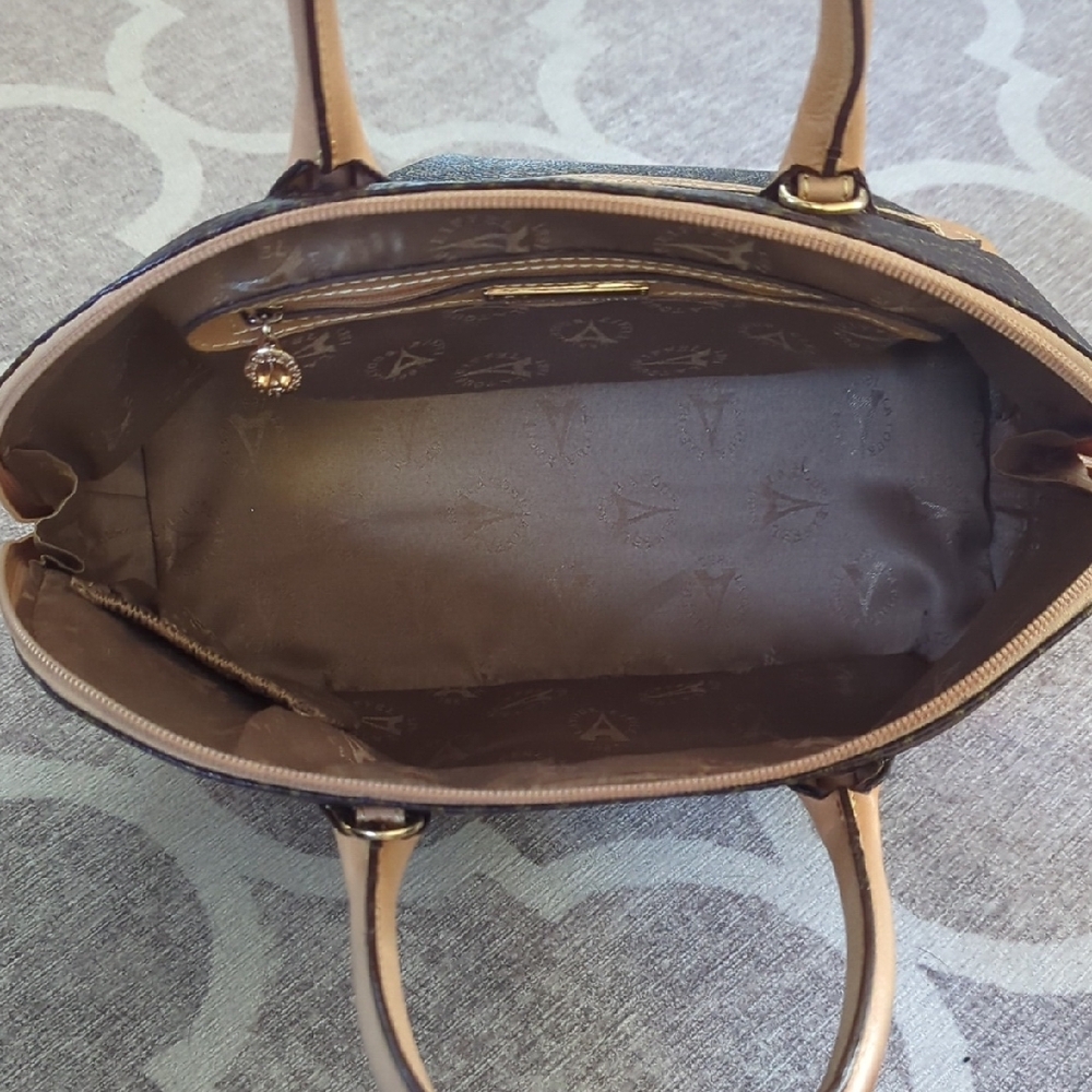 Brown And Tan Leather Patterned Handbag - Picture 6 of 13